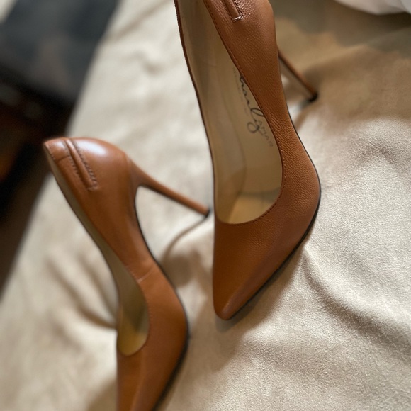 👠 Heels - Picture 3 of 4